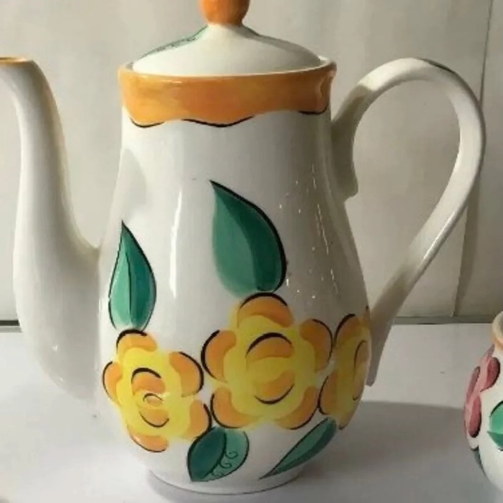 Alice in wonderland mad hatter tea pot